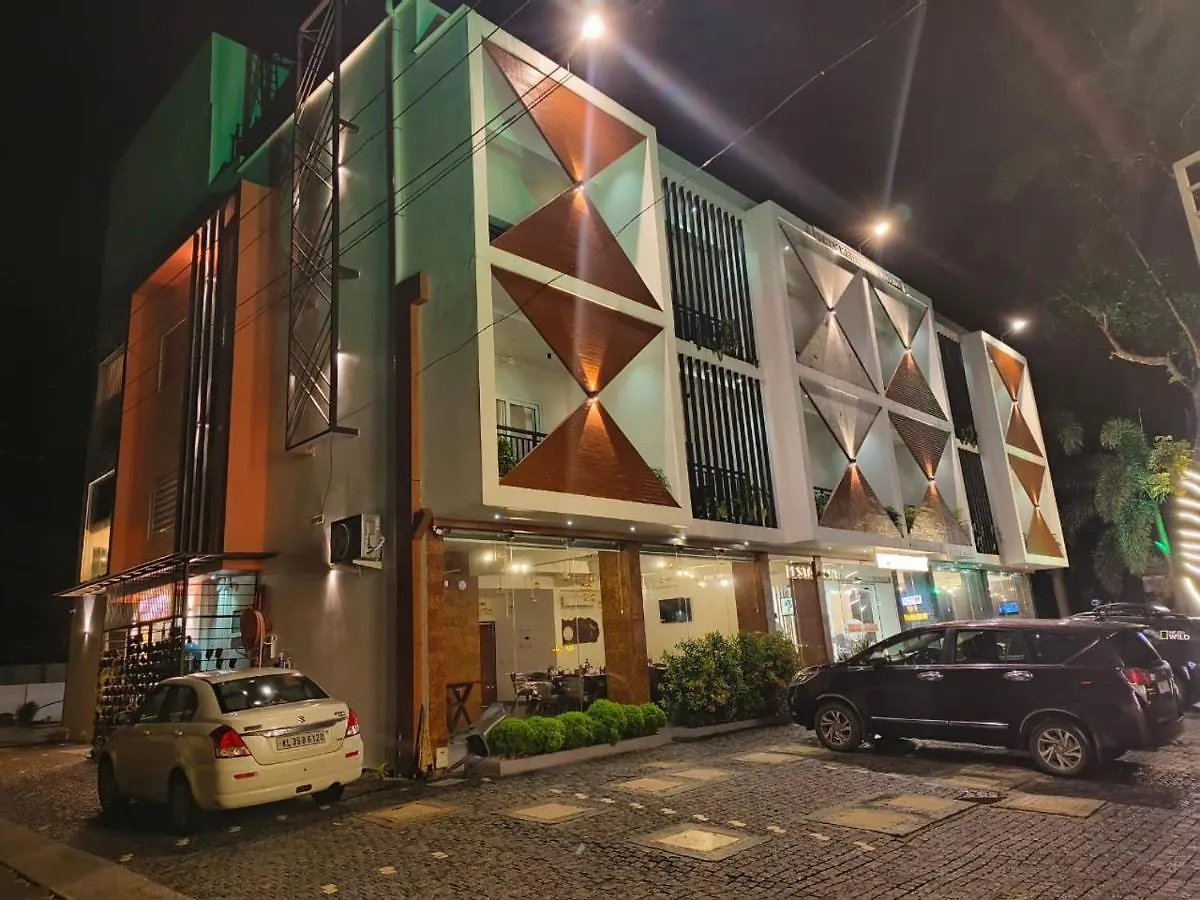 Royalton Residency Hotel Mundakayam