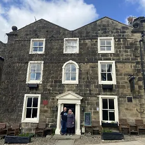talbot-house-bed-breakfast-and-tearoom.yorkshirehotels.net/
