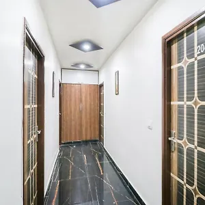 hotel-ambani-zirakpur.shimlahotels.net/