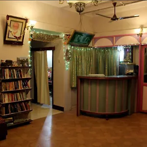 sahi-river-view-guest-house.hotels-varanasi.com/